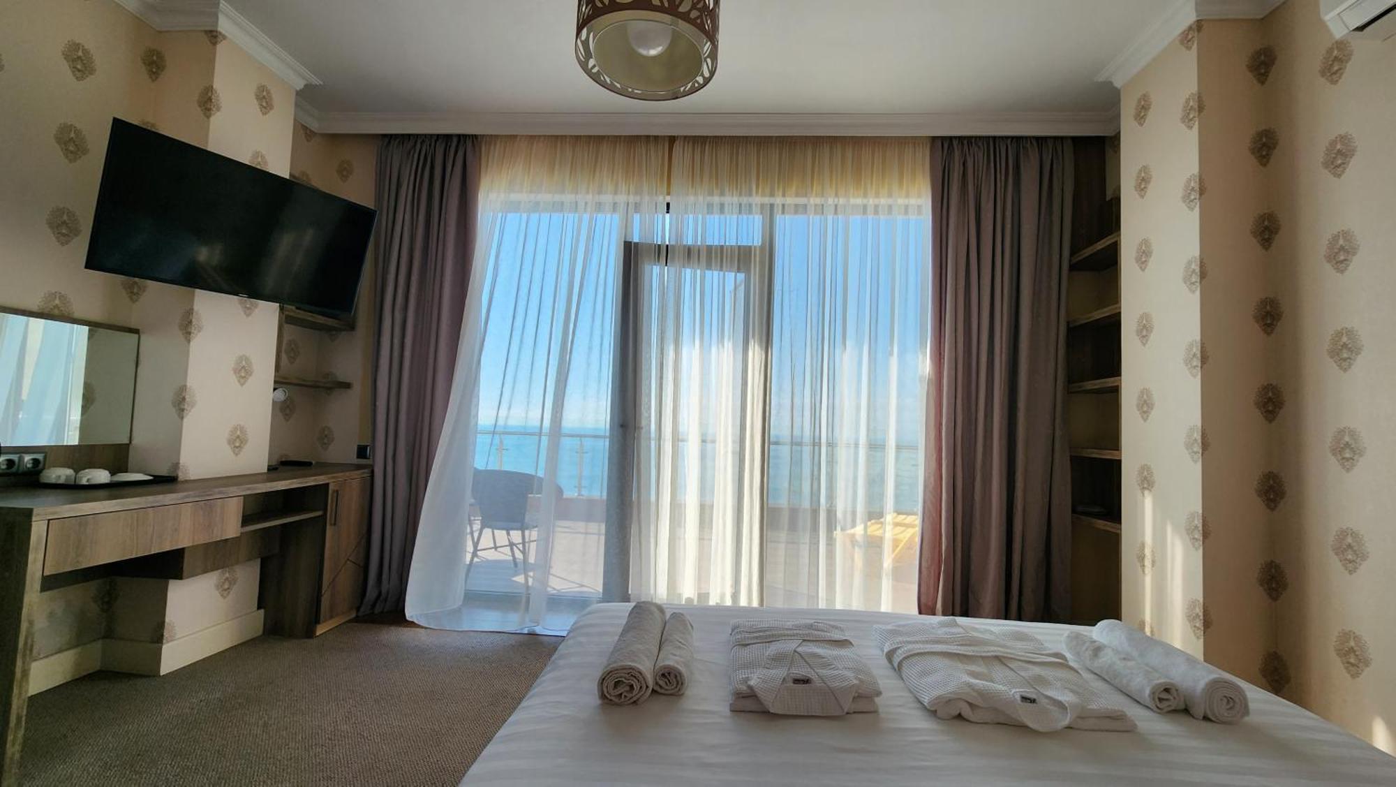 Hotel Montana Kvariati Extérieur photo