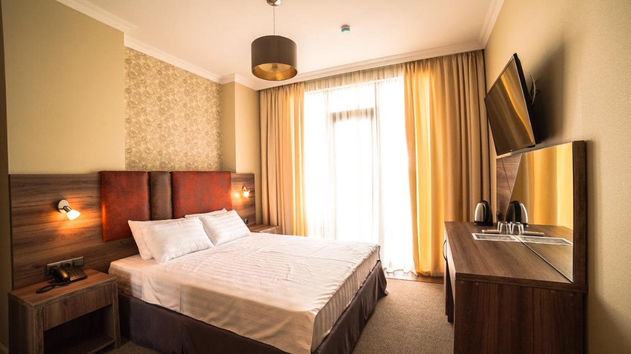 Hotel Montana Kvariati Extérieur photo
