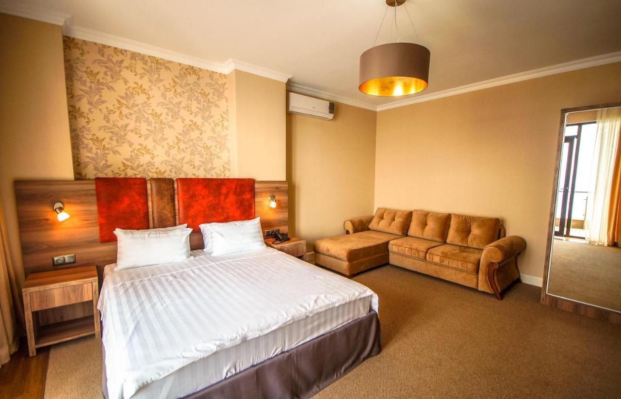 Hotel Montana Kvariati Extérieur photo