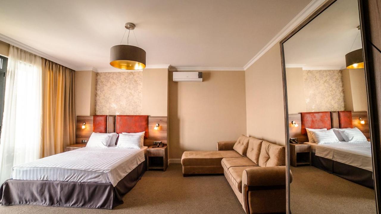 Hotel Montana Kvariati Extérieur photo